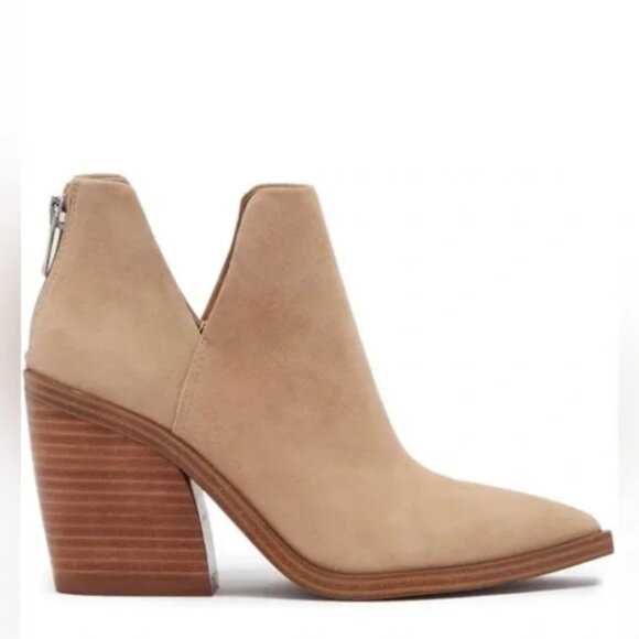 New Vince Camuto Bibestie Tortilla Ankle Boot Tan Suede Bootie size 7 - Picture 1 of 11